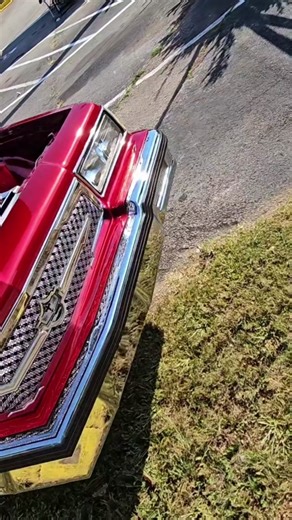 Kandy Red LS Box Chevy x @pcustomizing ----------------- Always a pleasure spotting this LS outside. Head to Toe, Roota to the Toota, everything touched. @32pillsberry 🔥🔥🔥🔥🔥 #LinnyJ #IAmTheStreets #BoxChevy #Caprice #Kandy #Custom