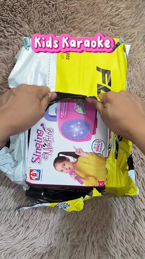 Kids Karaoke singing machine with microphone #kidskaraoke #karaoke #kidstoys #singing #kidssinging #singer #toys #busytoys #gift #giftideas #toddler #nursery #kids #mom #mommy #baby #educationaltoys #educationaltoys #children #childrensinging