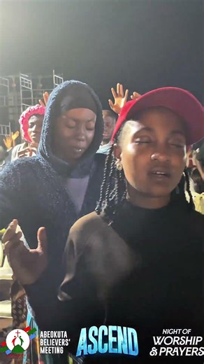 Minister Kaystrings- In string and worship medley to raise the Alter of Hunger in worship