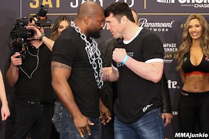 Before #Bellator192 goes down at The Forum, check out the final face-offs from the ceremonial weigh-ins, including headliners Chael Sonnen, Quinton "Rampage" Jackson, Douglas "Phenom" Lima, and Rory MacDonald. Results: http://bit.ly/2EV0eBj | MMA Junkie