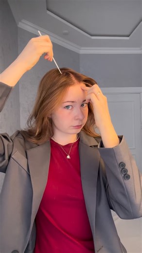 Anna | beauty | hairstyle ☀️🌸 on Instagram: "Neatly keeping the hair away from the face ✨ #hairtutorial"