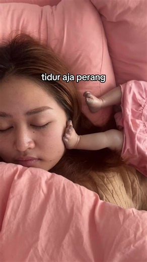 Menghadapi Tantangan Parenting dan Baby Blues