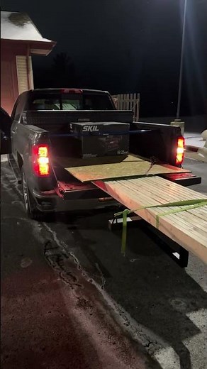 Using the harbor freight truck bed extender to haul 15 2x4x16s.