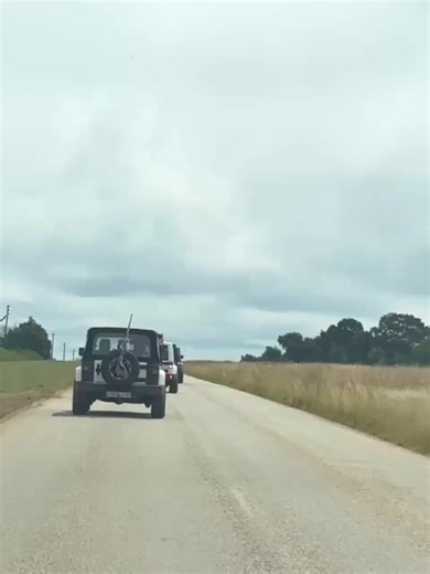 #jeepnation #journeyofhopebotswana #journeyofhope #jozijeepers #jeeplife #jeeplifestyle #jeepconvoy #jeepfamily
