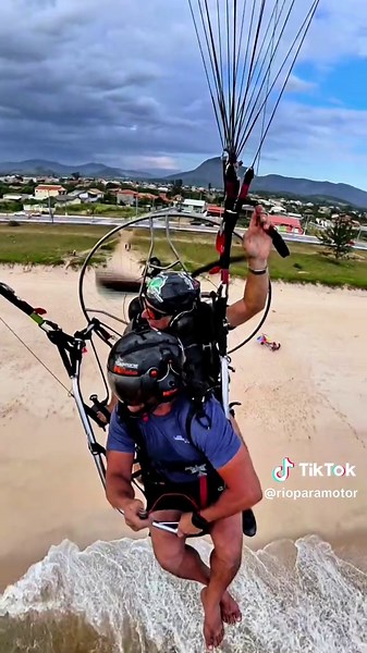 Voo Duplo de Paramotor com Motor 80cc