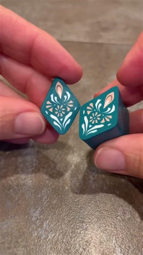 Why polymer clay canes get blurry when sliced #diypolymerclay #polymerclayhacks