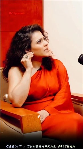 What did Kajol say about Ajay and Shah Rukh? #kajol #ajaydevgan #shahrukh #shorts #podcast #viral