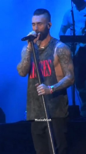 Maps - Maroon 5 Follow @musicalblush for more. #maps #maroon5 #liveperformance #concert #music #lyrics #songs | musicalblush