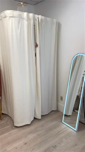 It takes a village 👗 | Sara L