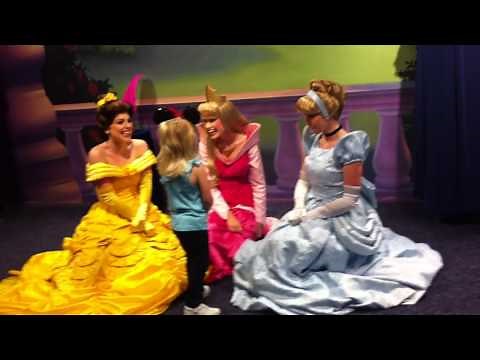 Princesses kisses for Caroline WDW 2012