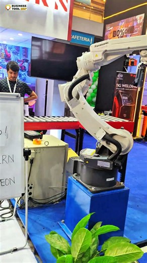 Amazing 🔥 Technology this Robot 🤖 Can Do Anything You Imagine!