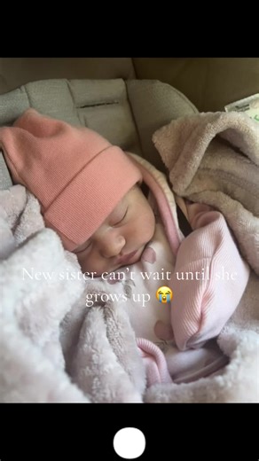 She’s so cute name /celeste🌺