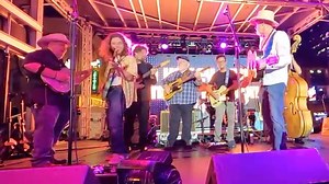 A little more from the Robert's reunion last year - show some love for the phenomenal Redd Volkaert folks 🙌 | Country Guitar Players