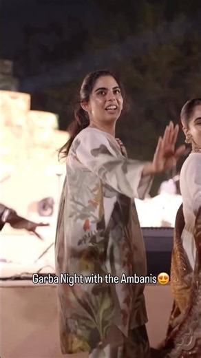 Ambanis x Bollywood Garba Night 💃🪔 | Unforgettable Celebration 👑🔥