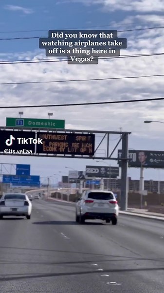 Las Vegas Airport Runways Viewing Lot Hours and Airplane Viewing Experience