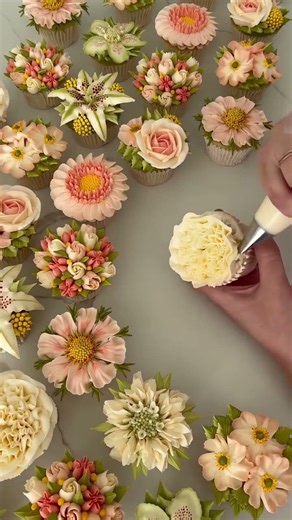 Zero-Failure Flower Cup Decoration Tutorial for Beginners