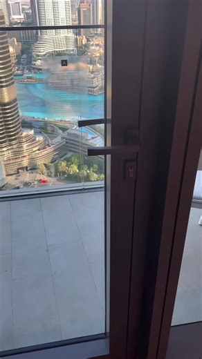 1.7M views · 95K reactions | Burj Khalifa ♥️ #vacation #dubai #burjkhalifa #uae #virals #reelsfb #tranding | Dubai Tour Package | Facebook