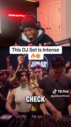 This DJ Set is Intense cc:@Rebekah_DJ #dj #djmix #techno #hardtechno #technomusic #hardtechnolovers #edmtiktok #rave #gl0balreacts