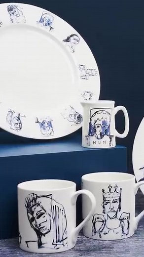 We’re celebrating Tracey Emin’s unique National Portrait Gallery commission, The Doors, 2023, with a beautiful new range of bone china features six of Emin’s preparatory acrylics on paper drawings. This stunning set consists of two plates, two mugs, sold individually, and a milk jug featuring a single portrait. The range is an open edition, available exclusively at National Portrait Gallery shops, both in-store and online. Each fine bone china piece is silk screen printed with two colours (cobal