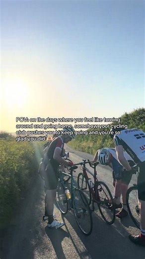 And where would we be without our cycling friends helping us along the way 😢🫶🏻 True story! I often feel like dipping on a group ride but there’s always someone there who keeps me going and it ends up being a great ride! Get yourself into a cycling club if you’re new to cycling! I thoroughly recommend it. I wouldn’t have gone on about 80% of my rides without my team supporting me 💓 - Cycling club, cycling team, cycling love, road cycling support, cycling tips, cycling love, cycling girl, cycl
