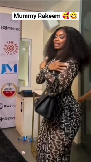 Priscilla Ojo catching up with friends #priscillaojo #trending