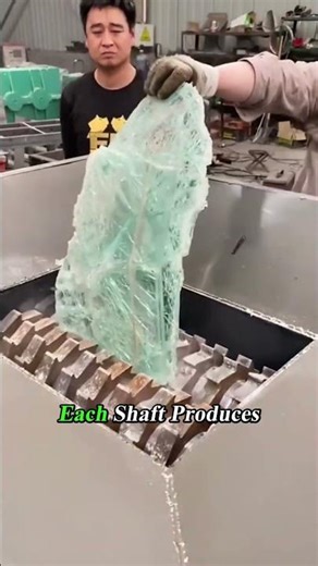 The Steel Beast That Tears Cars and Scrap Apart#shredder #heavy machinery #industrial equipment