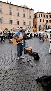 You say it best.. 🫶🏼 #rome #busker #music #street | Matteo Di Lillo