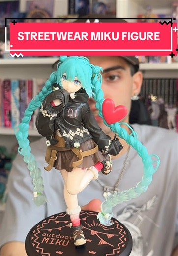 Streetwear Miku figure unboxing