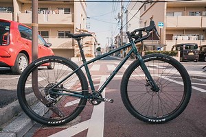 全てをこの1台で！ロード、グラベル、MTBがミックスされたモンスターバイク”Kona Sutra LTD”って何？