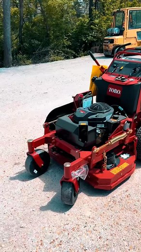 Newest member of the fleet — this 36” Toro is perfect for tight gates and clean finishes. Let’s go! #LawnCare #LawnCareLife #Landscaping #MowerLife #ToroMowers #MowerGang #LawnMaintenance #SmallBusinessOwner #EntrepreneurLife #GreenIndustry #MowingSeason #LandscaperLifestyle #InstaLawnCare #ToroPower #LawnCareCommunity | Andy’s Landscape and Hardscape Services