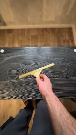 Satisfying Cleaning Videos That Showcase Artistic Skills