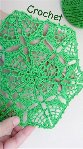 This Crochet Triangle is ADDICTIVE✅ ‪@LitkeTatyana‬