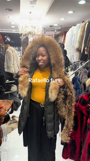 #newyorkcity #customerservice #tailor #coatstyle #rafaellofurs