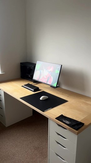 Explore the Ultimate Clean Computer Setup Inspiration