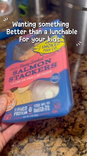 Better than a lunchable 🍣🐟 #momof3 #sahm #salmon #lunch #protein #quickrecipe #smokedsalmon