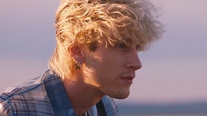 Machine Gun Kelly spielt ein exklusives Livestream-Konzert zu "Tickets To My Downfall"