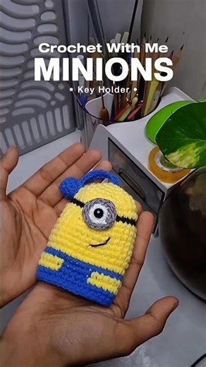 Crochet Minions Key Holder #crochetkeychain #crochet #ngabuburit #keyholder #diy #crocheting