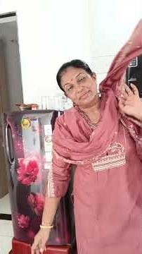 Good morning મિત્રો...પપ્પા ચા અને નાસ્તો કરવા બેસી ગયા છે અને મમ્મી આજે પ્રસાદીમાં બનાવી હતી સુખડી