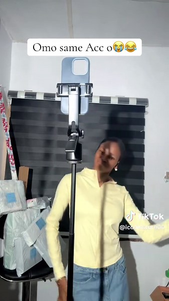 Q13 AI Face Tracking Tripod – Enhance Your Photography