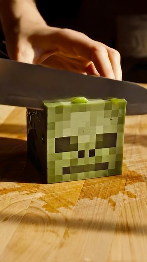 Cutting Aige | Cutting Mincraft Heads🧟 #minecraft #minecrafts #minecrafters #aiasmr #oddly #oddlysatisfyingvideo #oddlysatisfyingvideos #aicontent... | Instagram