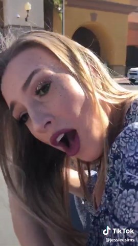 I still can’t believe she did that 😱🤬 #jessiesims #pranks #prankwar