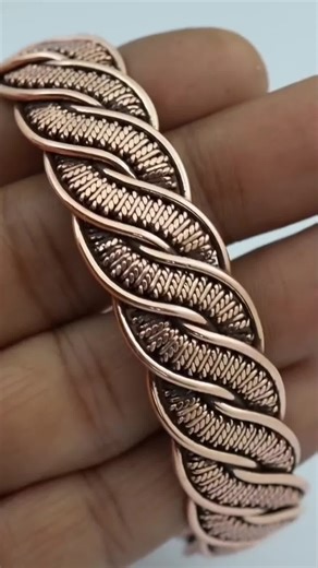 DIY Woven Copper Cuff Bracelet#bracelet #jewelrymaking #copper #handmadegifts #luxury