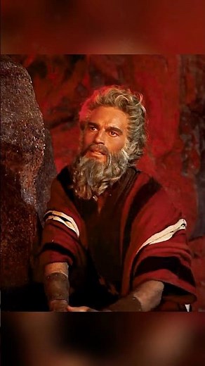 📜 The Ten Commandments (1956) | Moses Sees God’s Law Etched in Stone on Mount Sinai ✝️🔥⛰️