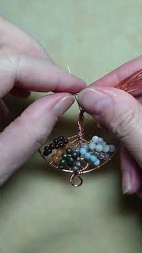 Making a Tree-of-life Pendant (Number 179) with 7 Chakra Beads