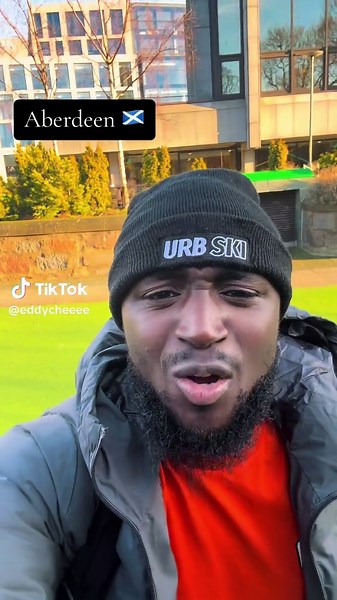 Roof Garden in Aberdeen: Exploring Scottish Nature 🏴