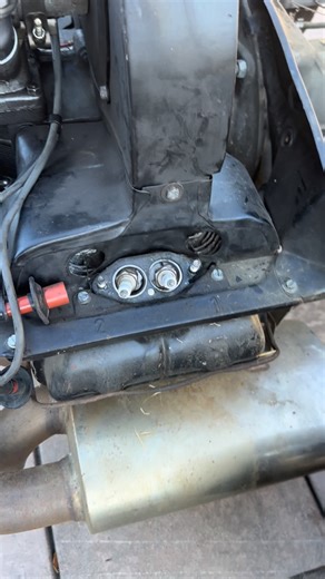 1776cc engine comes with what you see. Ran when we bought the car. I drove it and parked it 7 months ago. 8mm studs dual relief case. Don’t know anything about insides. Heads are stock ports. 40 dellorto carbs and linkage included at 3500$ no carbs or linkage 3000$ pickup in chino ca. | King VW
