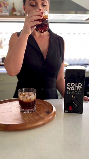 Elevate your hosting game with our Cold Wolff Cold Brew Concentrate✨ Cold Brew Negroni recipe: 1 oz premium gin 1 oz Campari 1.5 oz Cold Wolff Cold Brew Concentrate 1 oz vermouth Garnish with a touch of class – an orange peel twist! Fill your rocks glass with ice, pour in the goodness, give it a swirl, and garnish for that wow factor. Cheers to hosting in style! 🌟