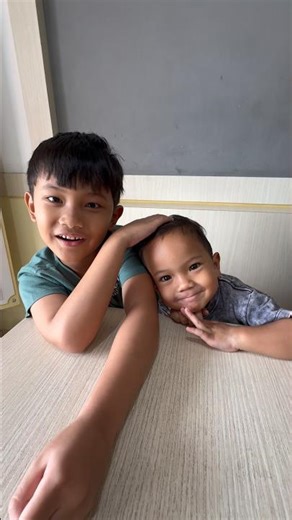 Marvin Sama Cavin Mokel Gaes 😂