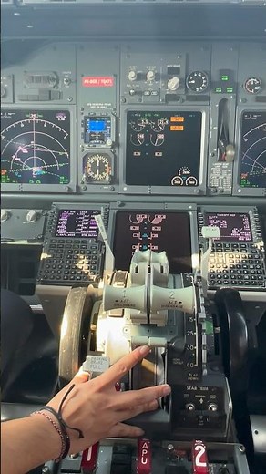 How to start engine boeing 737-800 #boeing