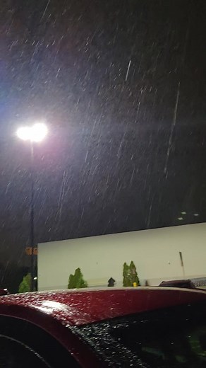 Snowing in Middlesboro | Jason Davis